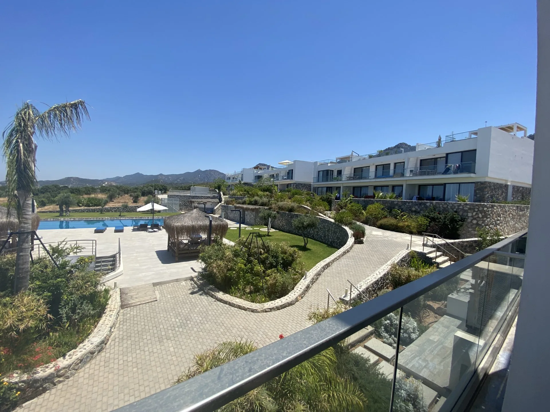 View 16