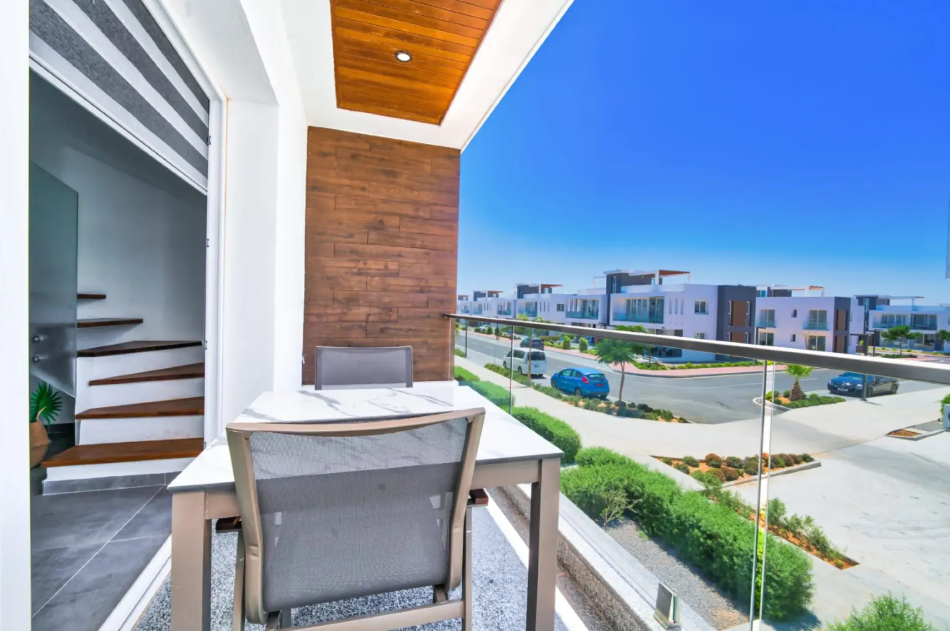 1 Bedroom Loft Apartment