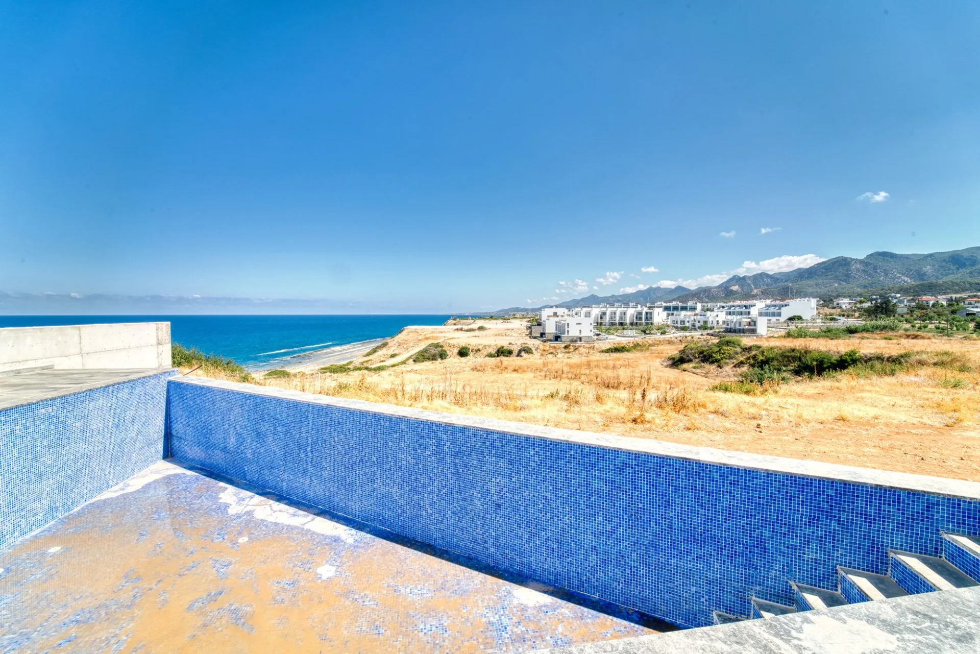 View 16